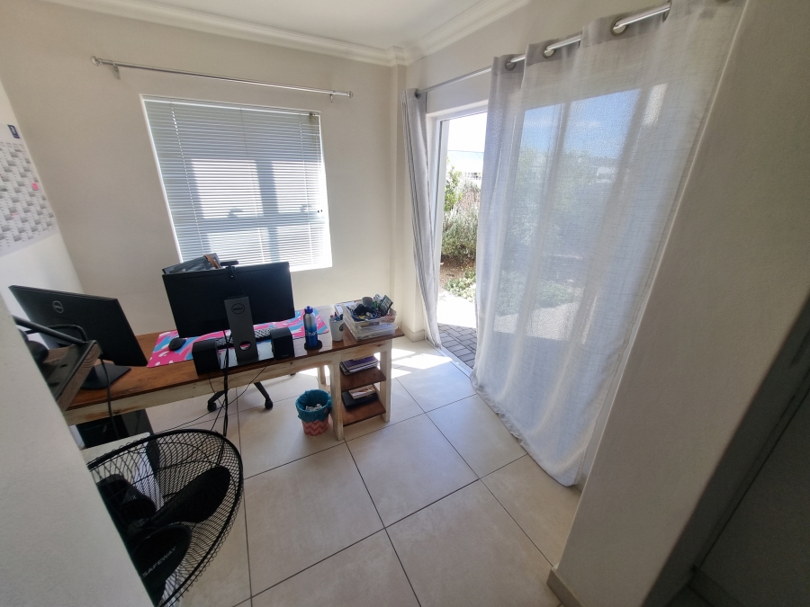 5 Bedroom Property for Sale in Laguna Western Cape